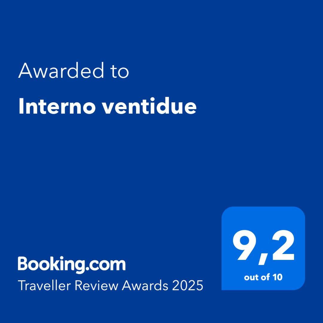 Interno Ventidue Affittacamere Napoli